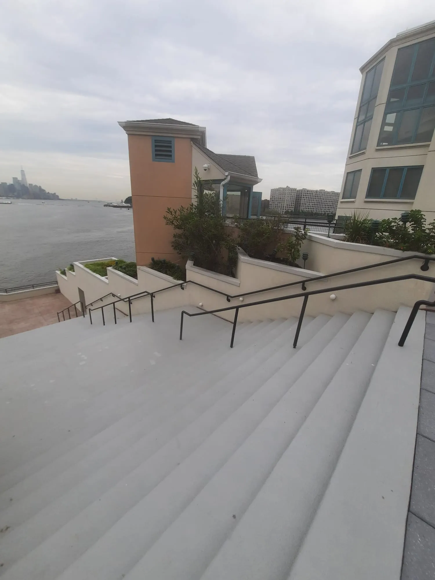 600 Harbor Boulevard, Weehawken, NJ — photo 11 of 13